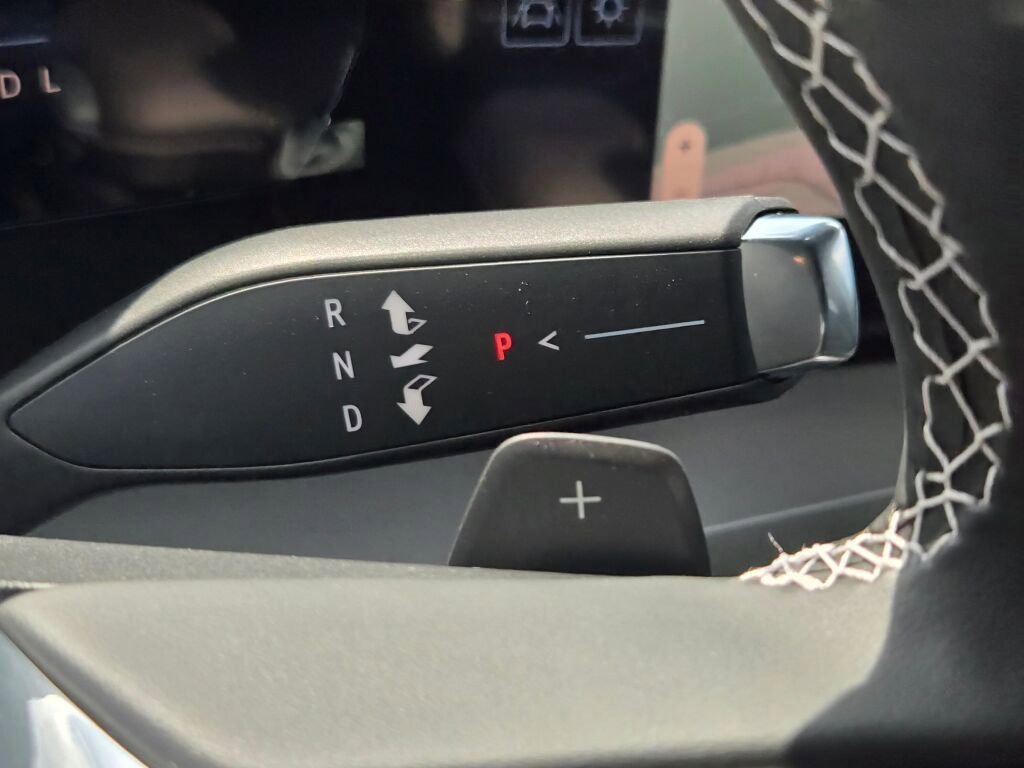 New 2026 Summit White Chevrolet LT image 25