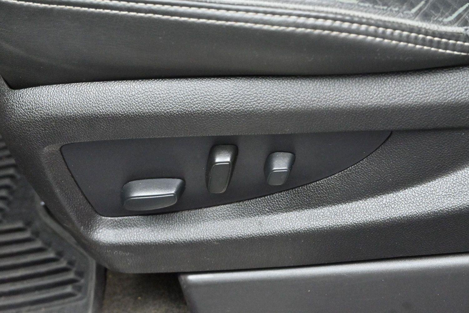 Used 2017 ONYX BLACK GMC Denali image 14
