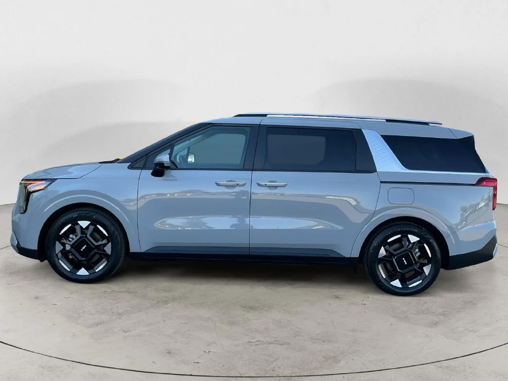 Used 2025 White Kia EX image 12
