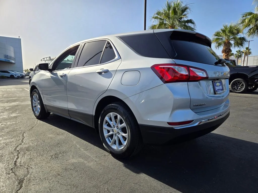 Used 2019 SILVER ICE METALLIC Chevrolet LT image 4
