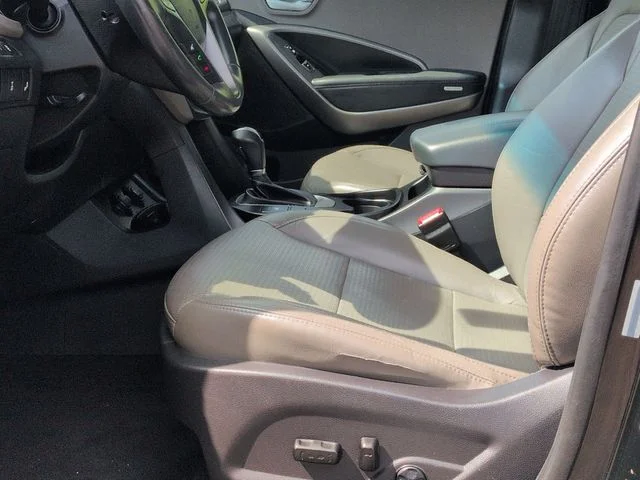 Used 2014 Black Hyundai Base image 11