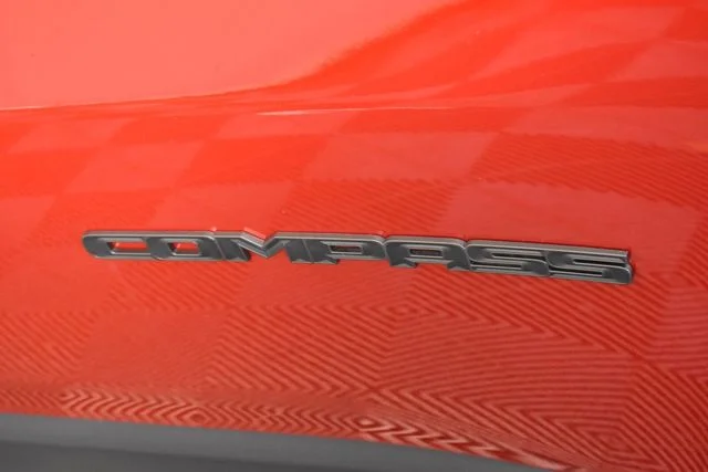 New 2026 Red Hot Pearlcoat Jeep Latitude image 13
