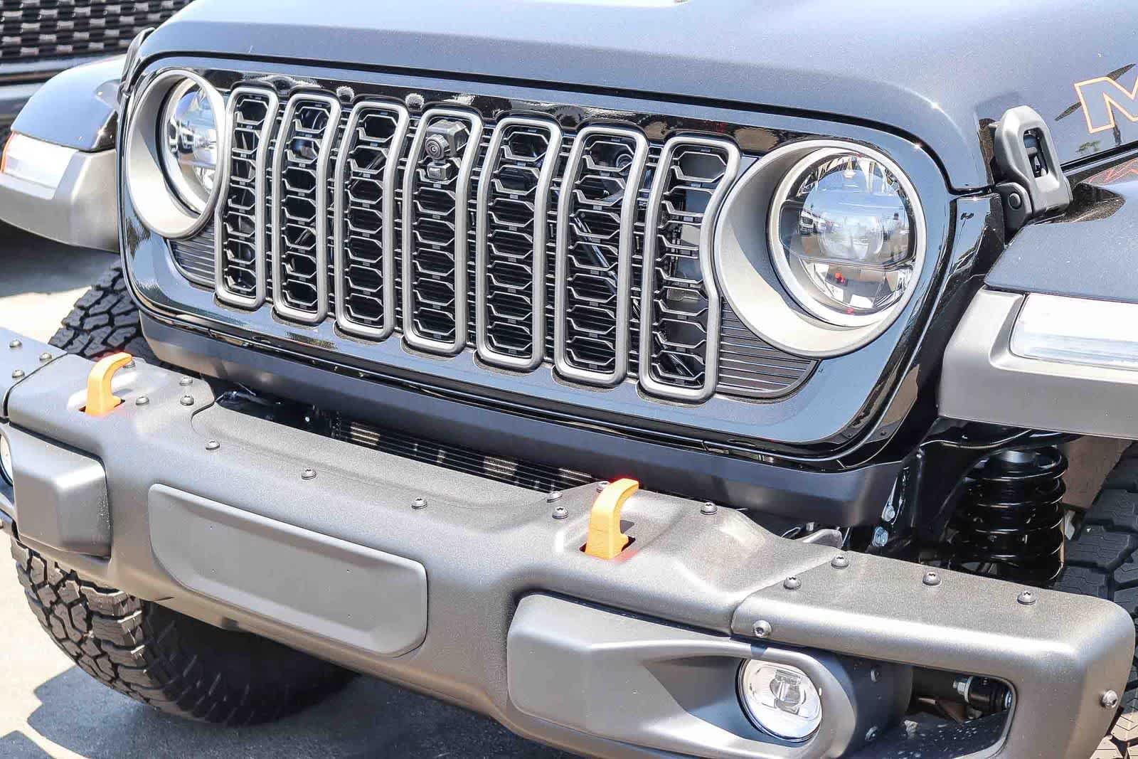 New 2026 Black Clear-Coat Exterior Paint Jeep Mojave X image 12