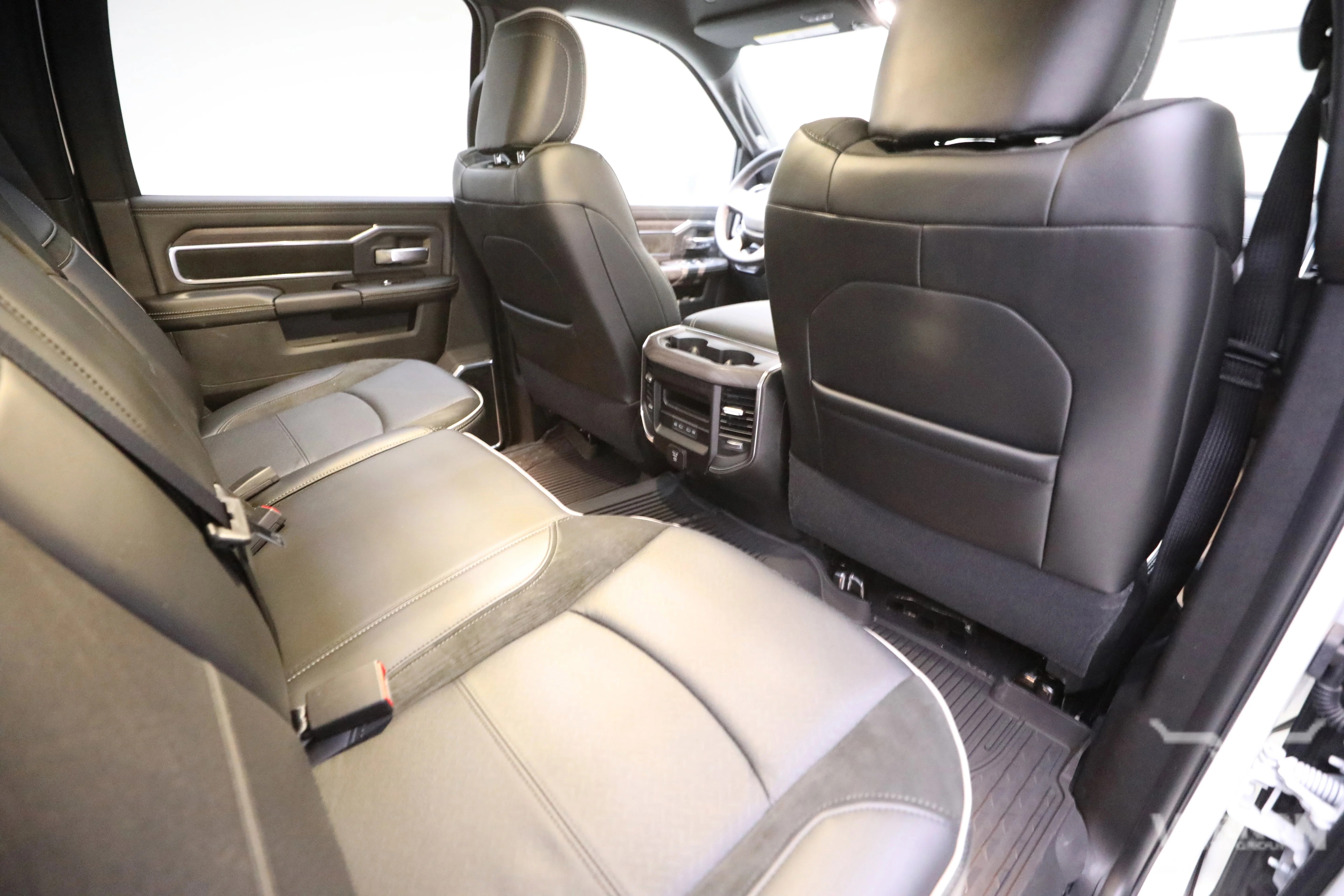 New 2026 Ram 3500 DRW Laramie Night Edition Crew Cab 4x4