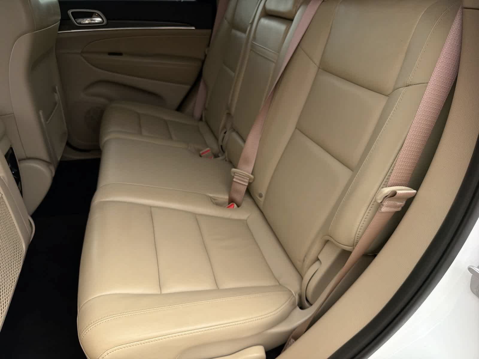 Used 2020 Bright White Clearcoat Jeep Limited image 21