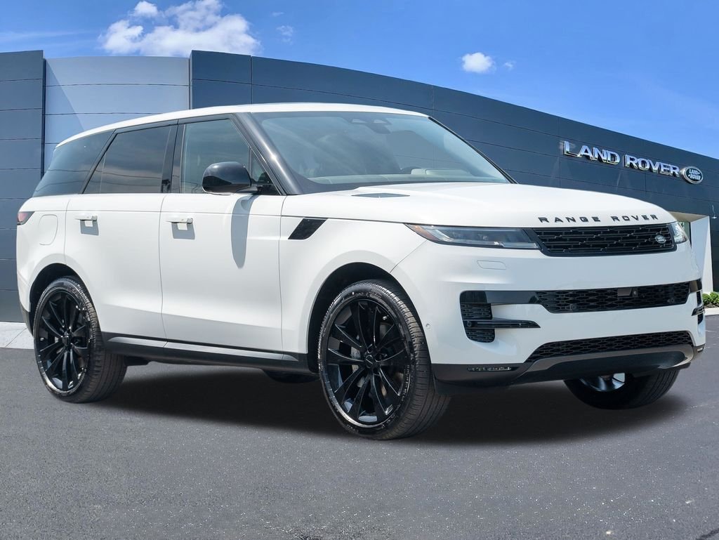 New 2026 Fuji White Land Rover SE image 3