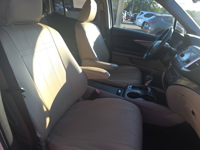 Used 2017 White Honda RTS image 12