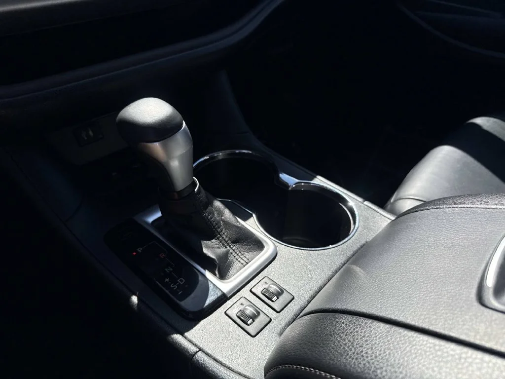 Used 2015 Black Toyota XLE V6 image 21