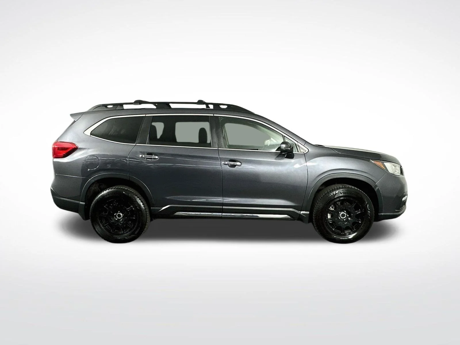 Used 2021 Magnetite Gray Metallic Subaru Touring image 9