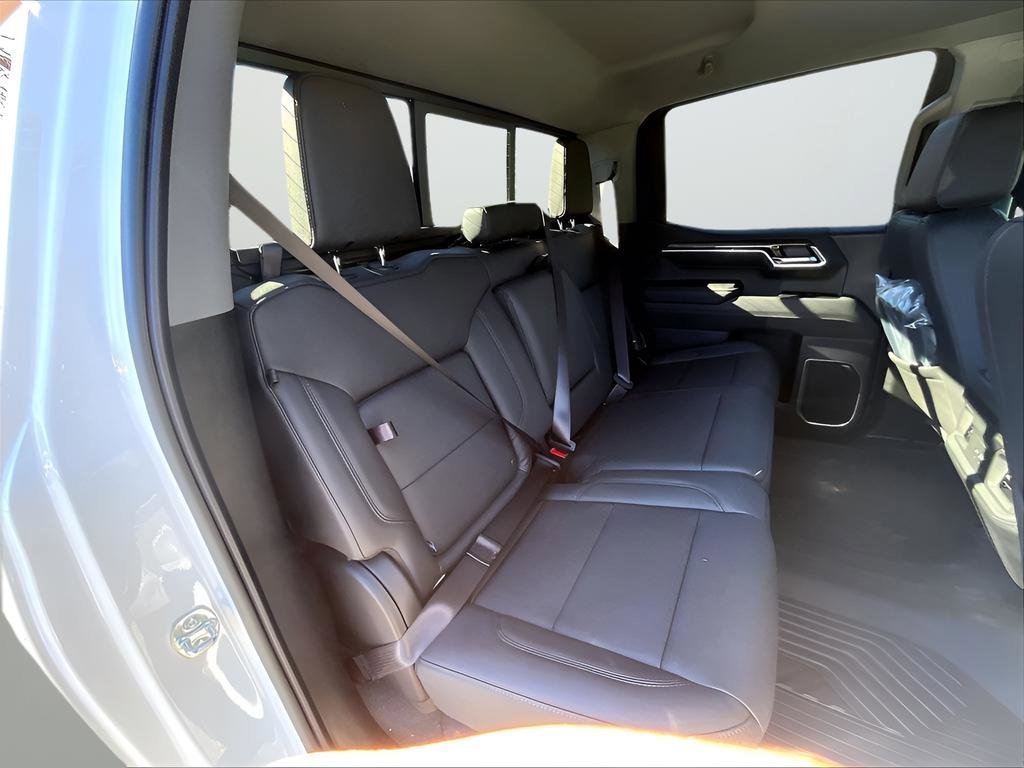 New 2026 Chevrolet Silverado 1500 LT 4D Crew Cab