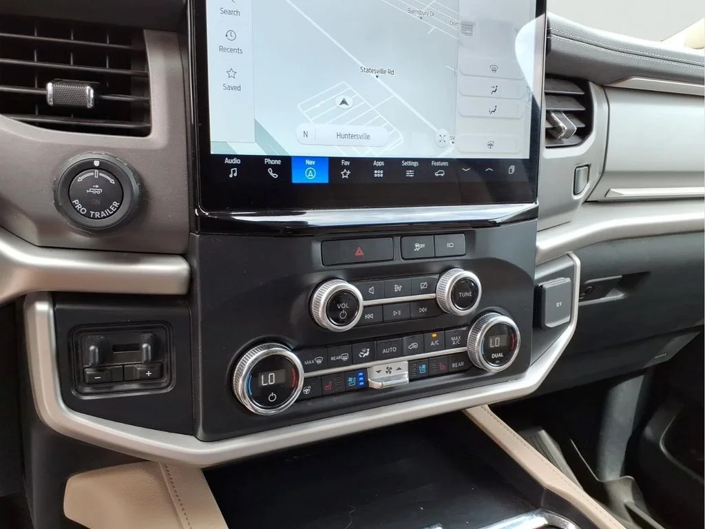 Used 2022 White Ford XLT image 5