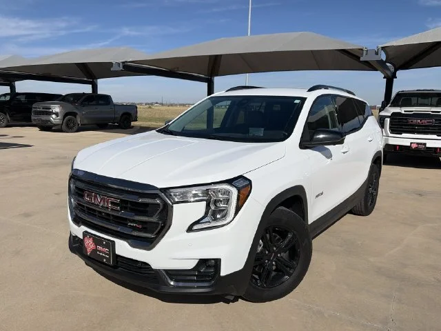 Used 2024 White GMC AT4 image 2