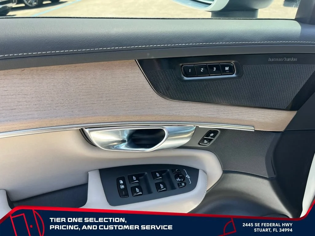 Used 2025  Volvo Ultra image 21