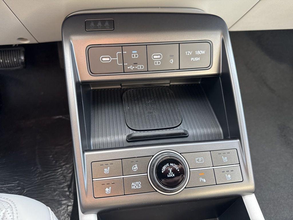 New 2026 White Hyundai Limited AWD image 18