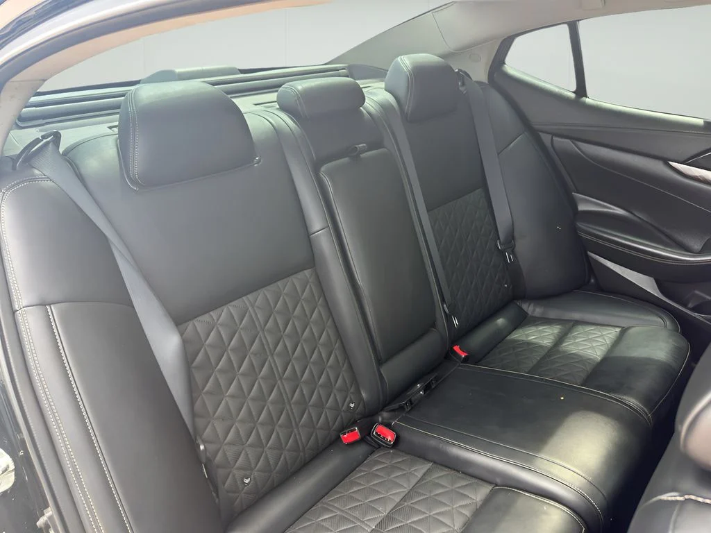 Used 2017 Super Black Nissan Platinum image 5