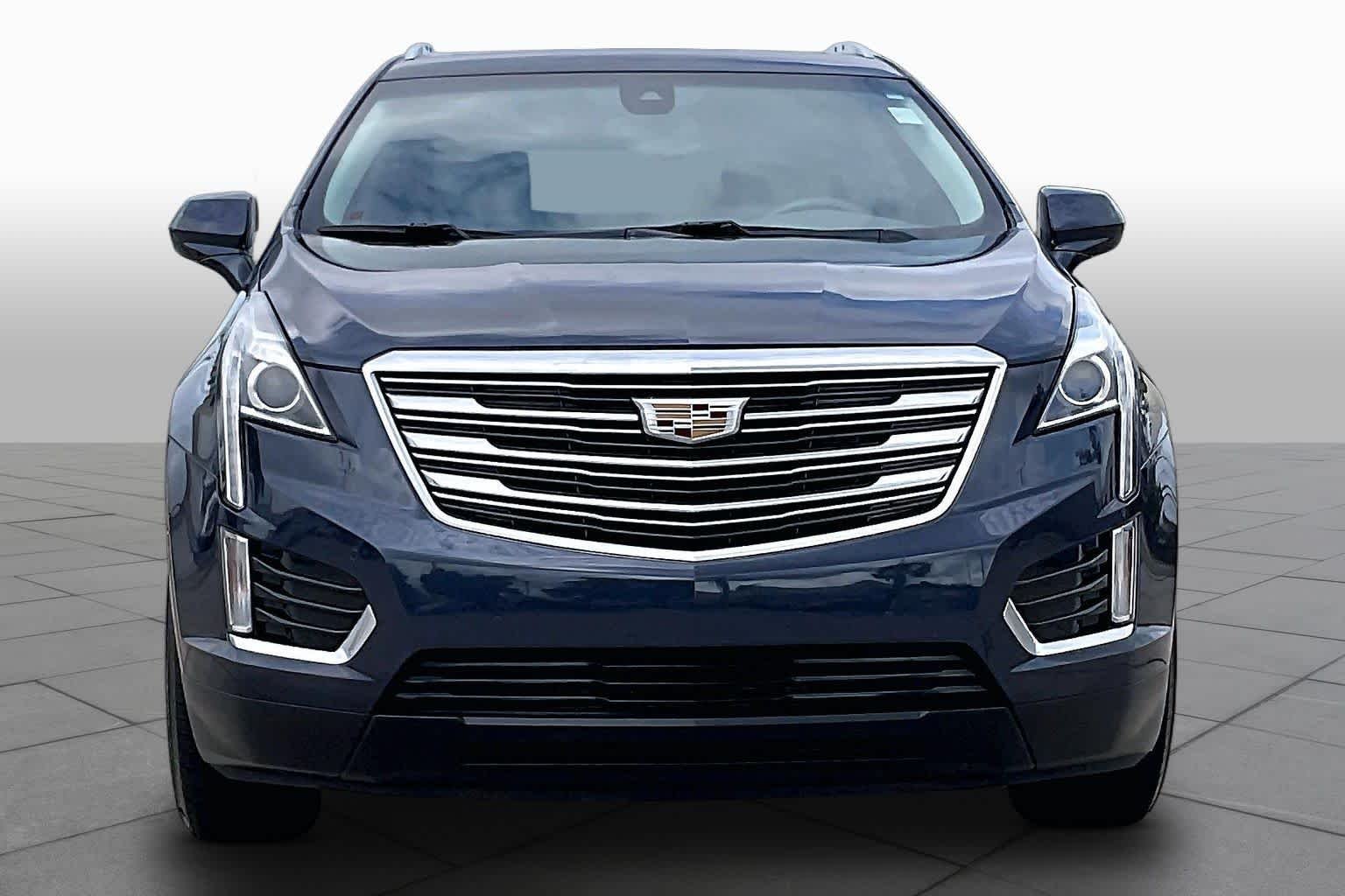 Used 2019 Harbor Blue Metallic Cadillac Luxury FWD image 4
