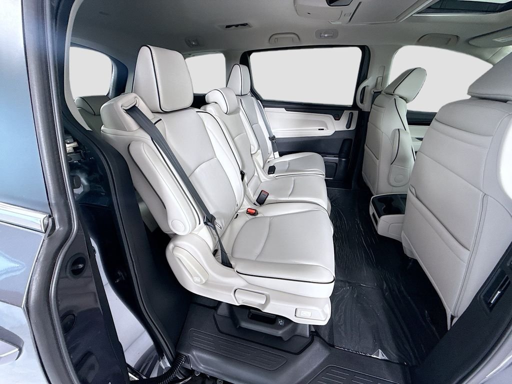 New 2026 Modern Steel Metallic Honda Touring image 22
