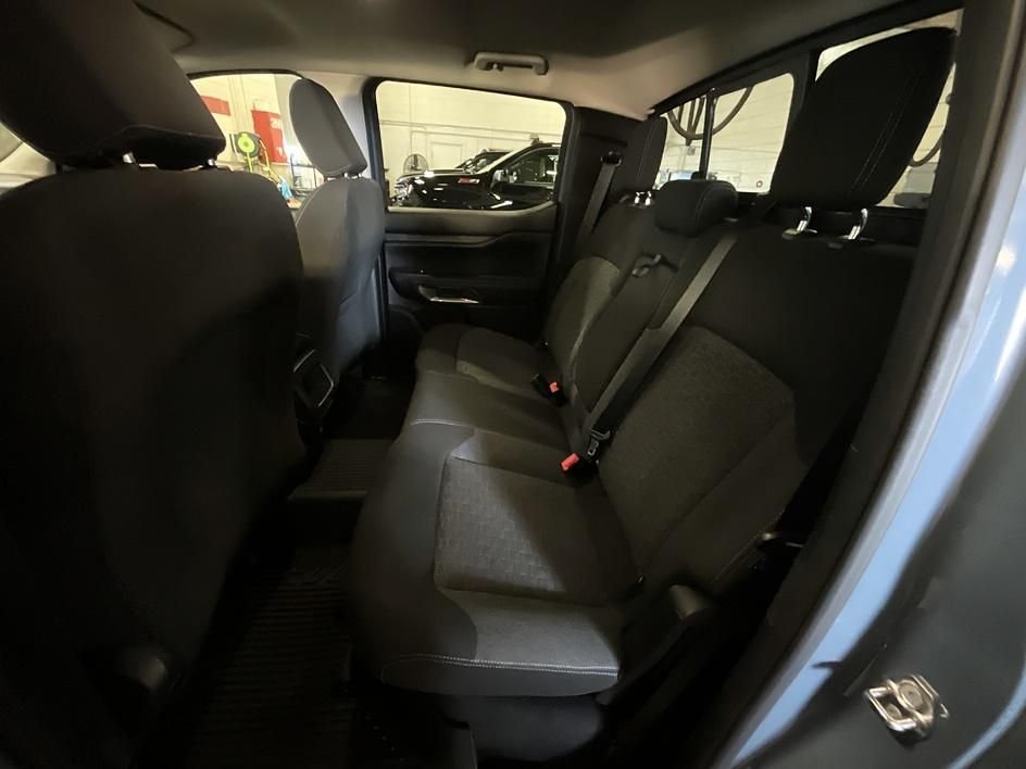 Used 2024 Gray Ford XLT image 26