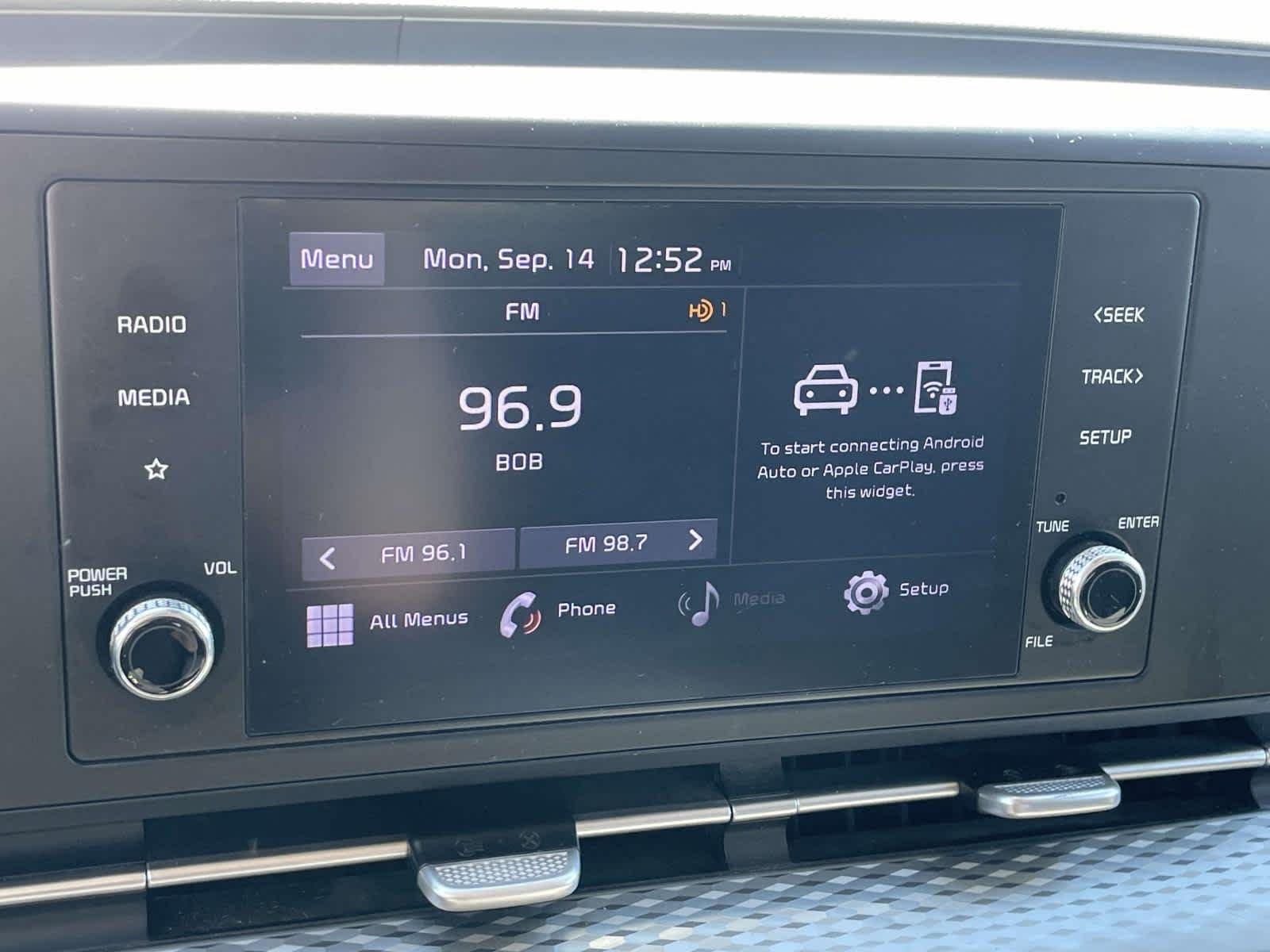 Certified Used 2022 Silky Silver Kia LX image 23