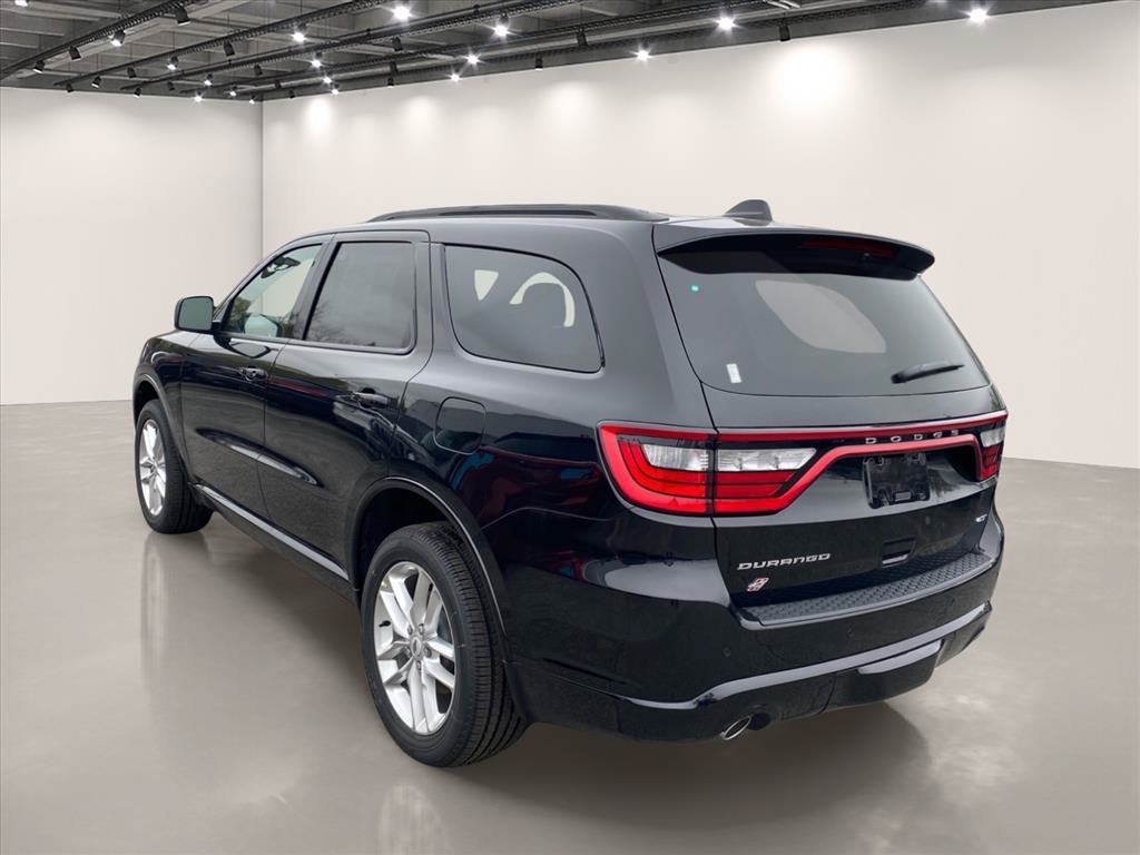 New 2026 Diamond Black Clear-Coat Exterior Paint Dodge GT Plus image 3