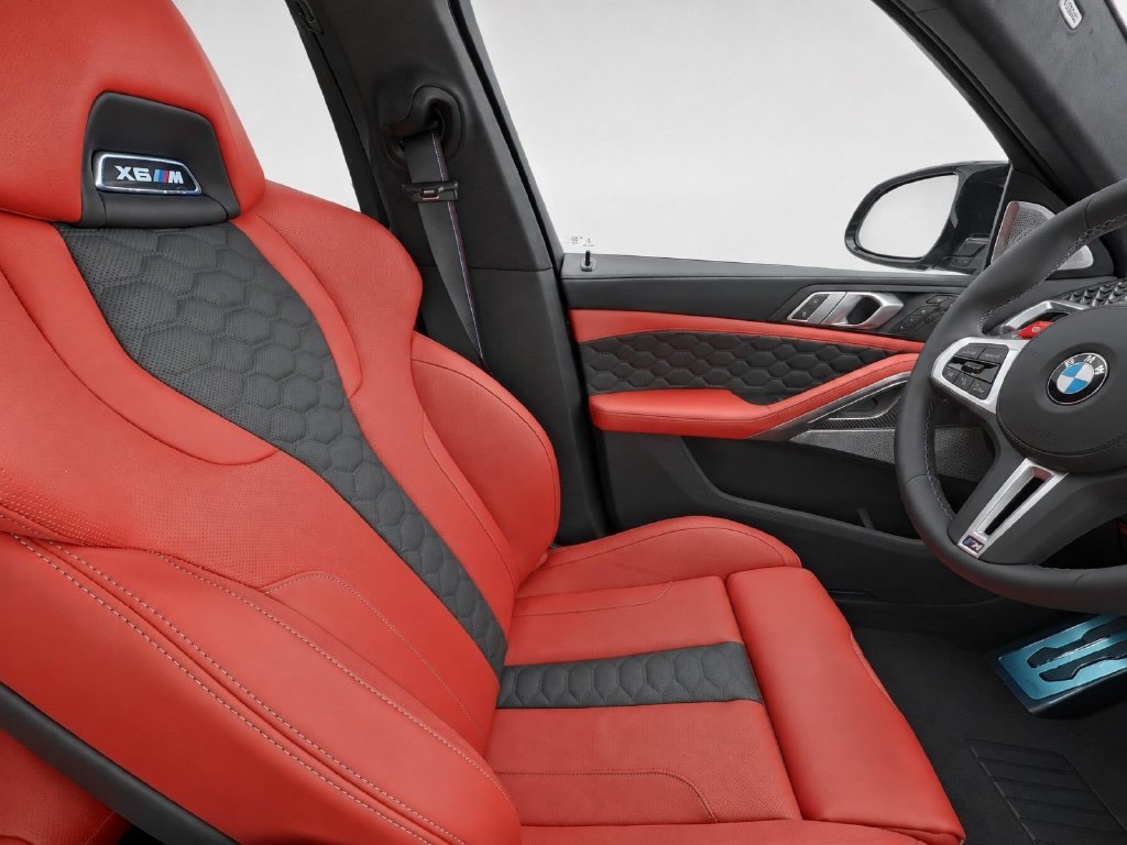 New 2027 Black Sapphire Metallic BMW Competition image 28