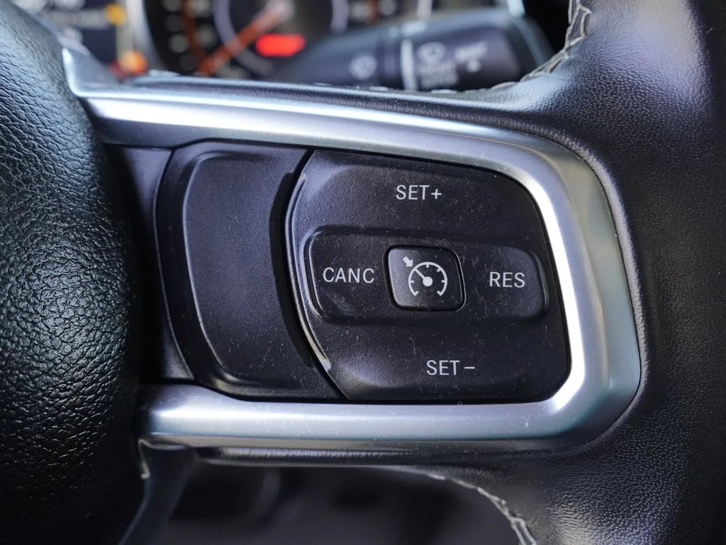 Certified Used 2021 Black Jeep Overland image 15