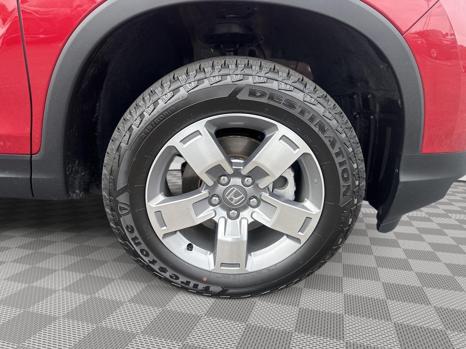 Used 2025 Radiant Red Metallic II Honda RTL image 7