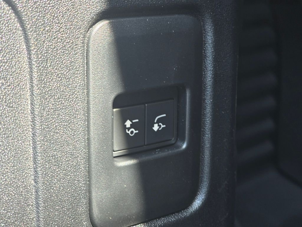 New 2026 Santorini Black LAND ROVER V8 image 14