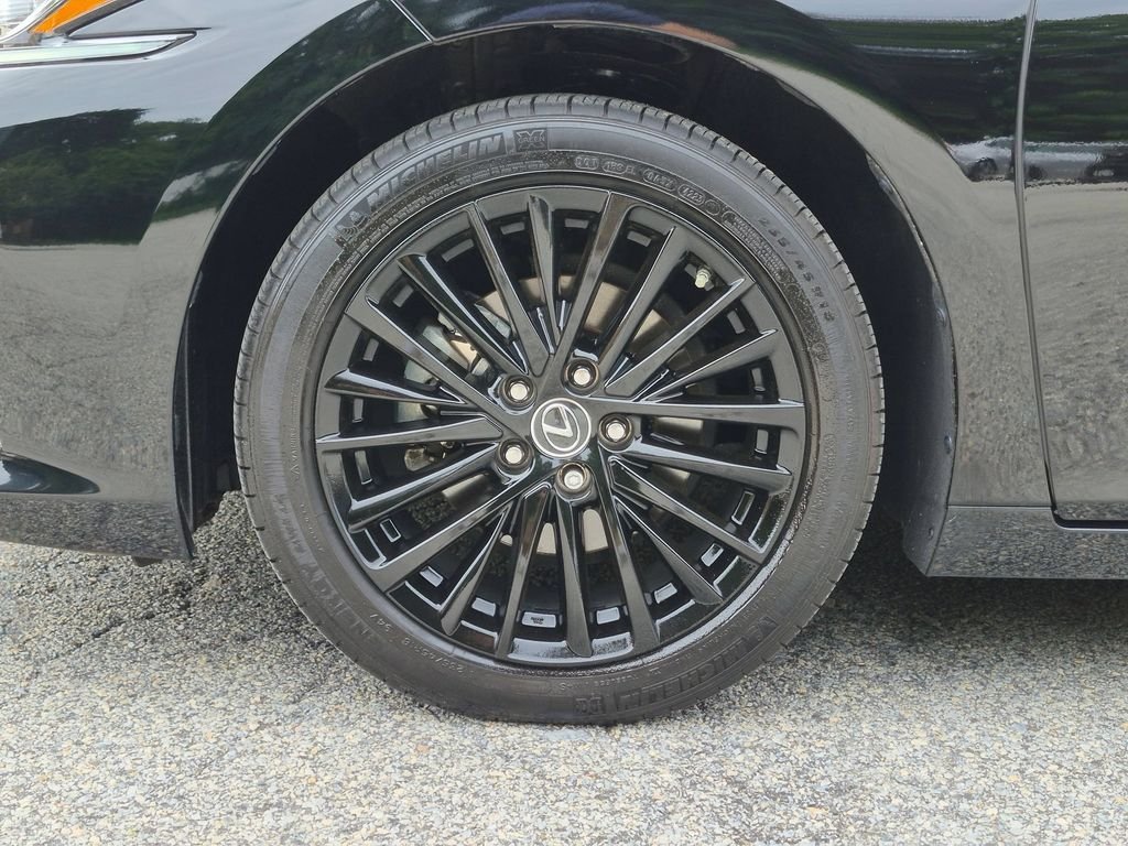 Used 2024 Black Lexus 350 image 30