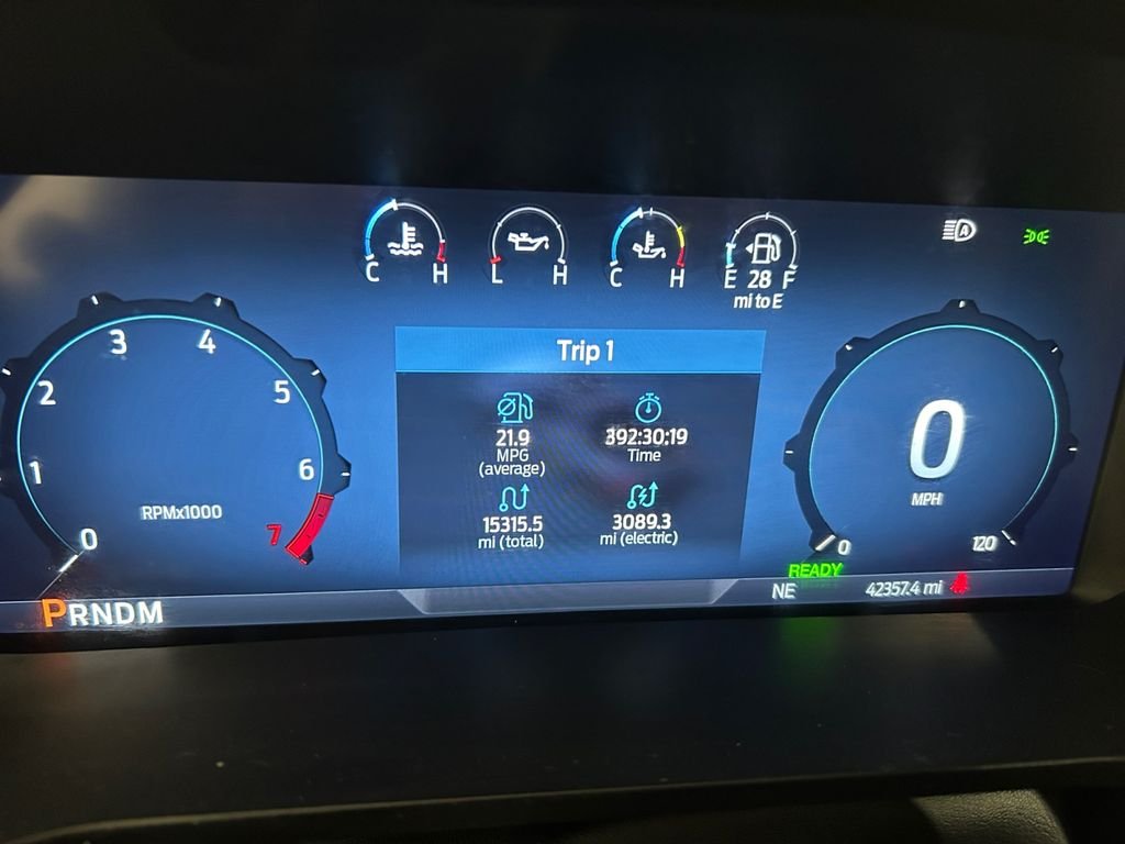 Used 2024 Gray Ford XLT image 10