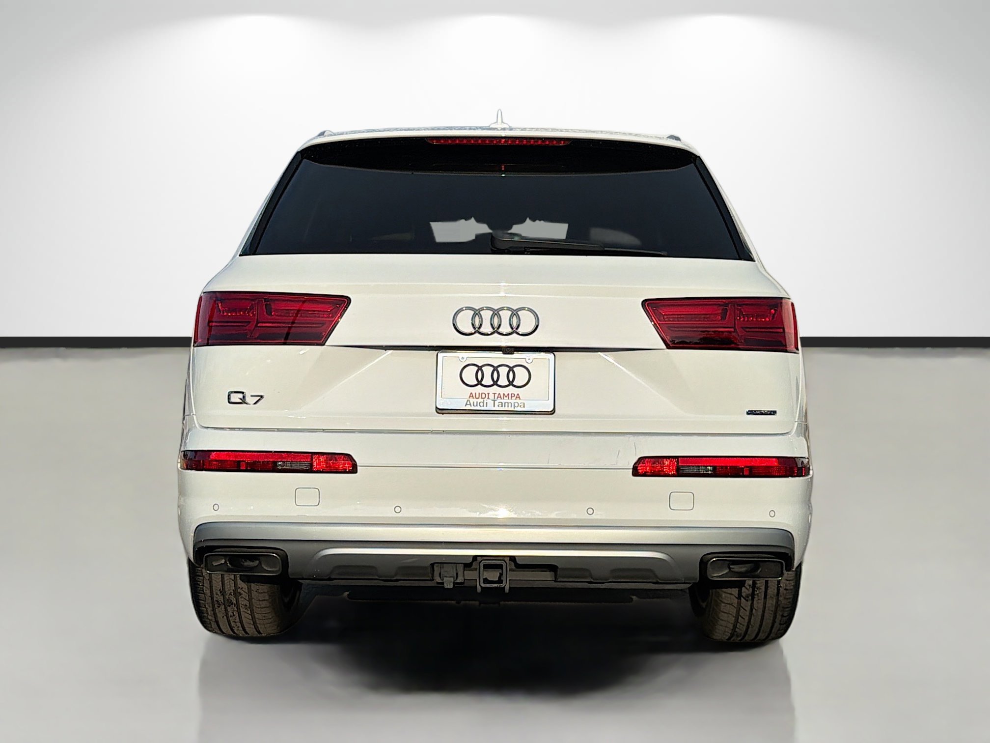 Used 2019 Glacier White Audi Premium Plus image 4