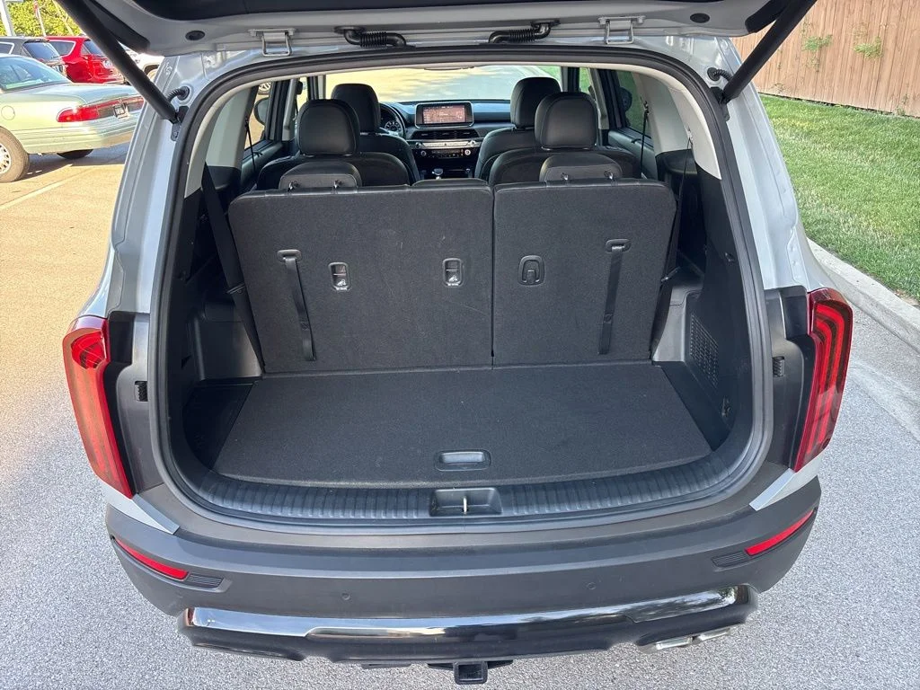 Used 2022 Gray Kia EX image 50