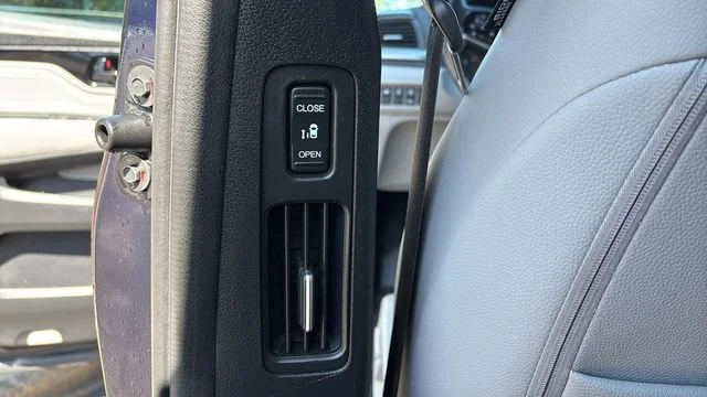 Used 2023 Blue Honda Touring image 34