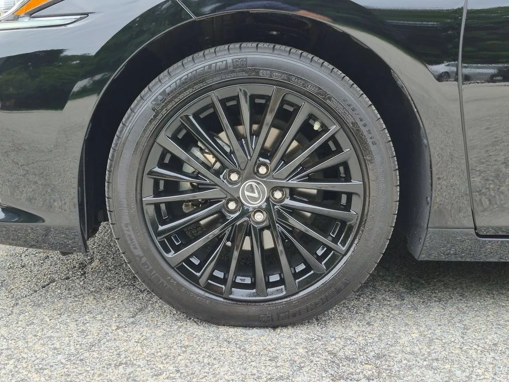 Used 2024 Black Lexus 350 image 30