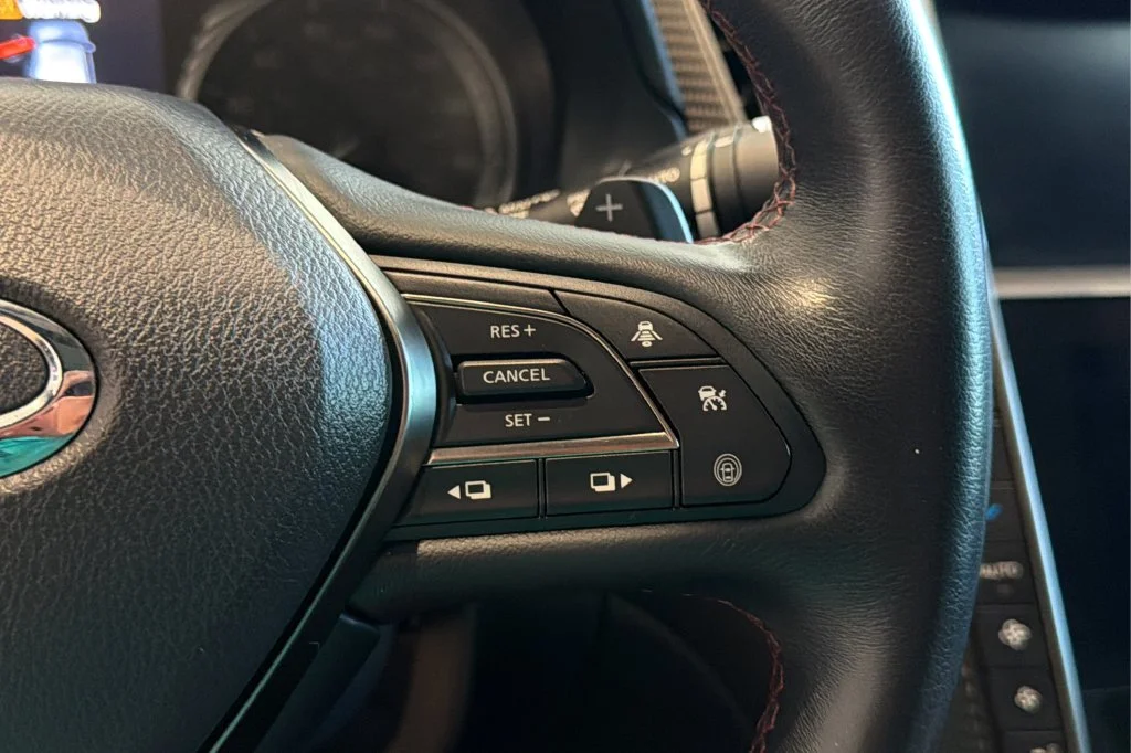 Used 2023 Black INFINITI Red Sport 400 image 22