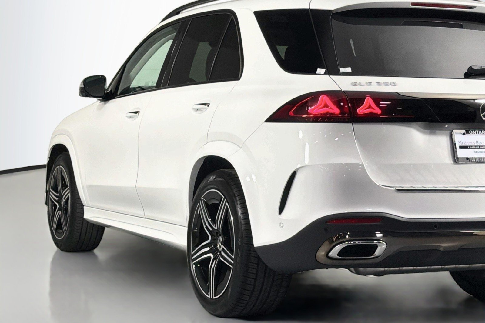 New 2027 Polar White Mercedes-Benz GLE 350 4MATIC® SUV image 15