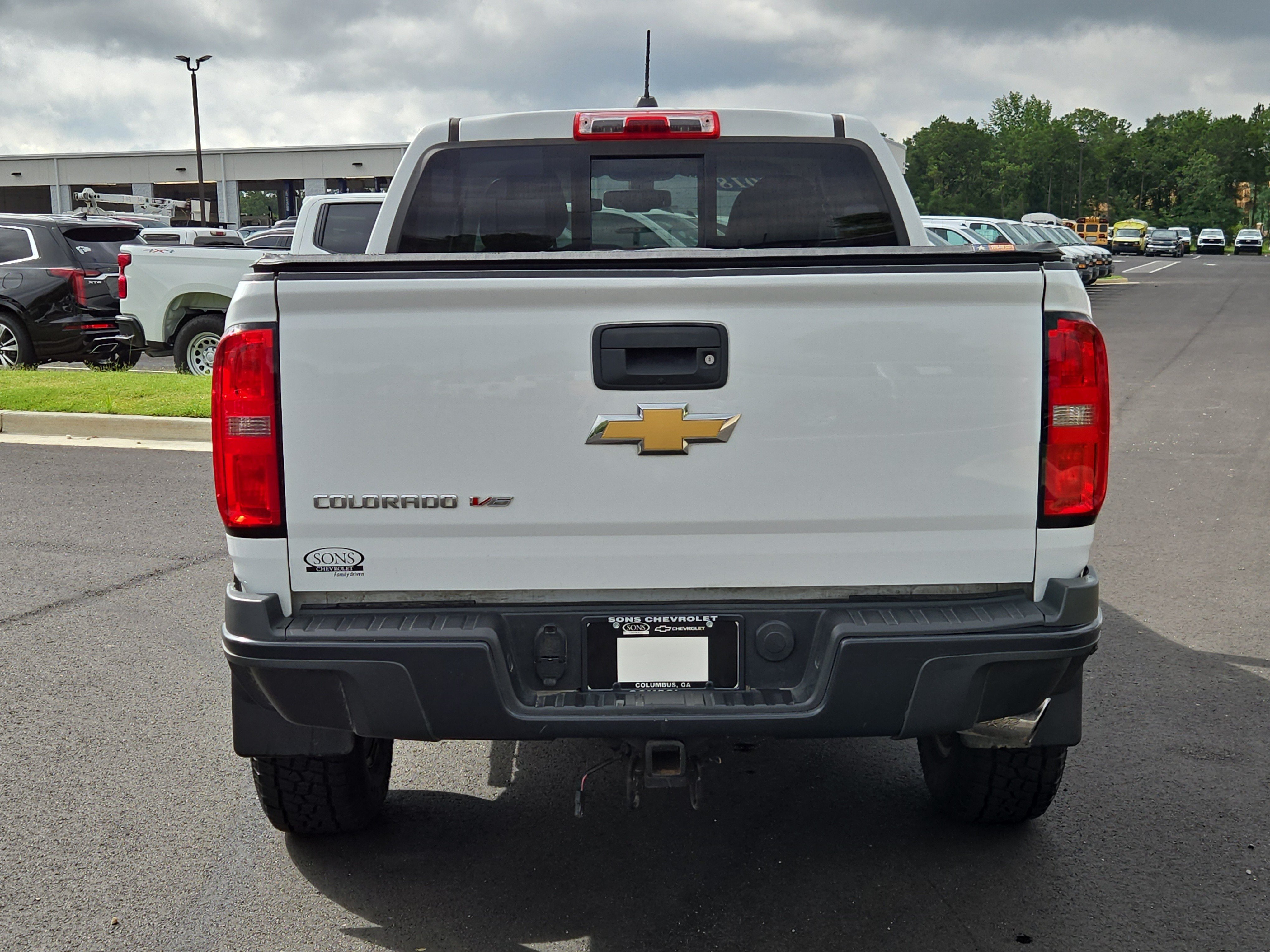Used 2018 SUMMIT WHITE Chevrolet 4WD ZR2 image 11