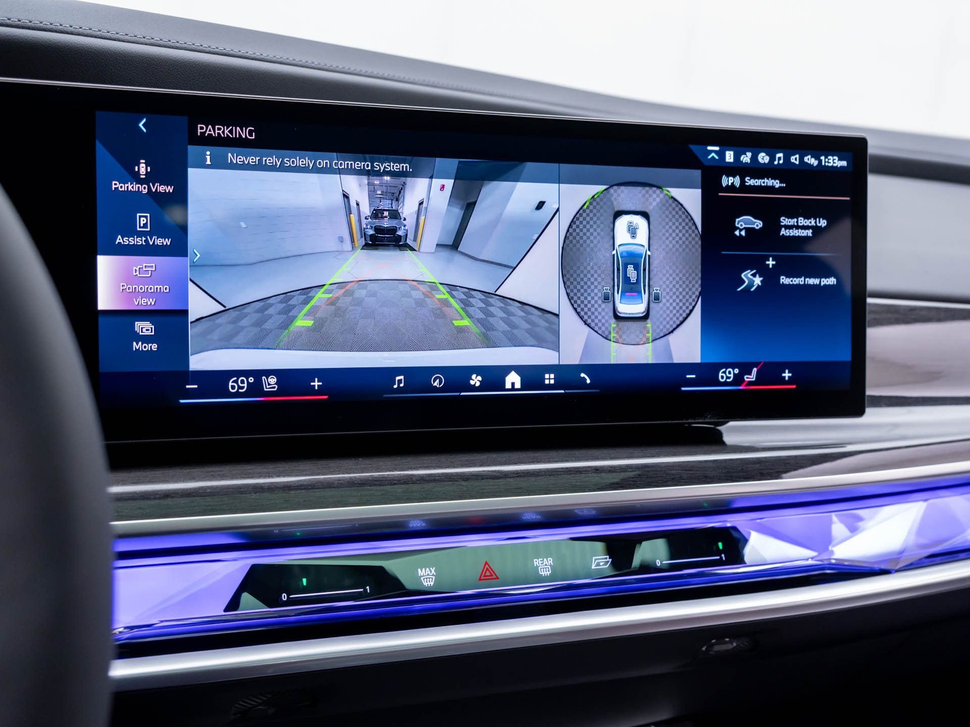 New 2026 Alpine White BMW 760i xDrive image 26