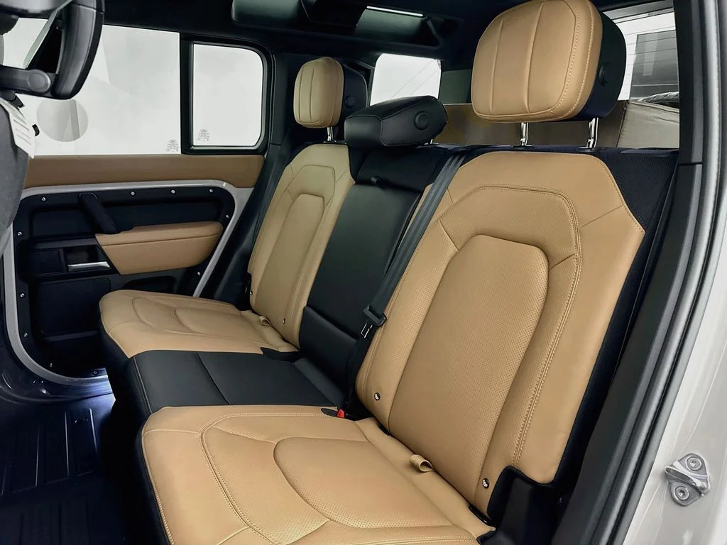 New 2026 Borasco Grey Land Rover X image 25