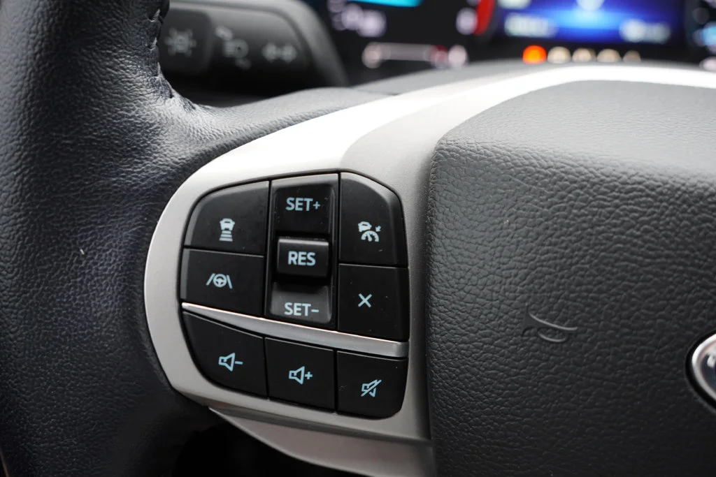 Used 2022 Black Ford XLT image 35