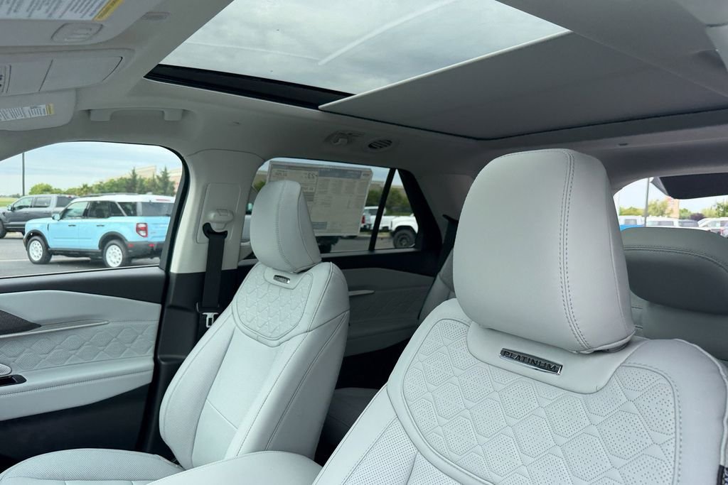 New 2026 Space White Metallic Ford Platinum™ image 23