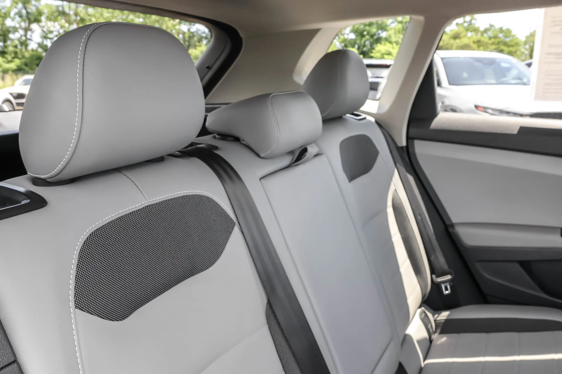 2023 Volkswagen Taos SE - Photo 42