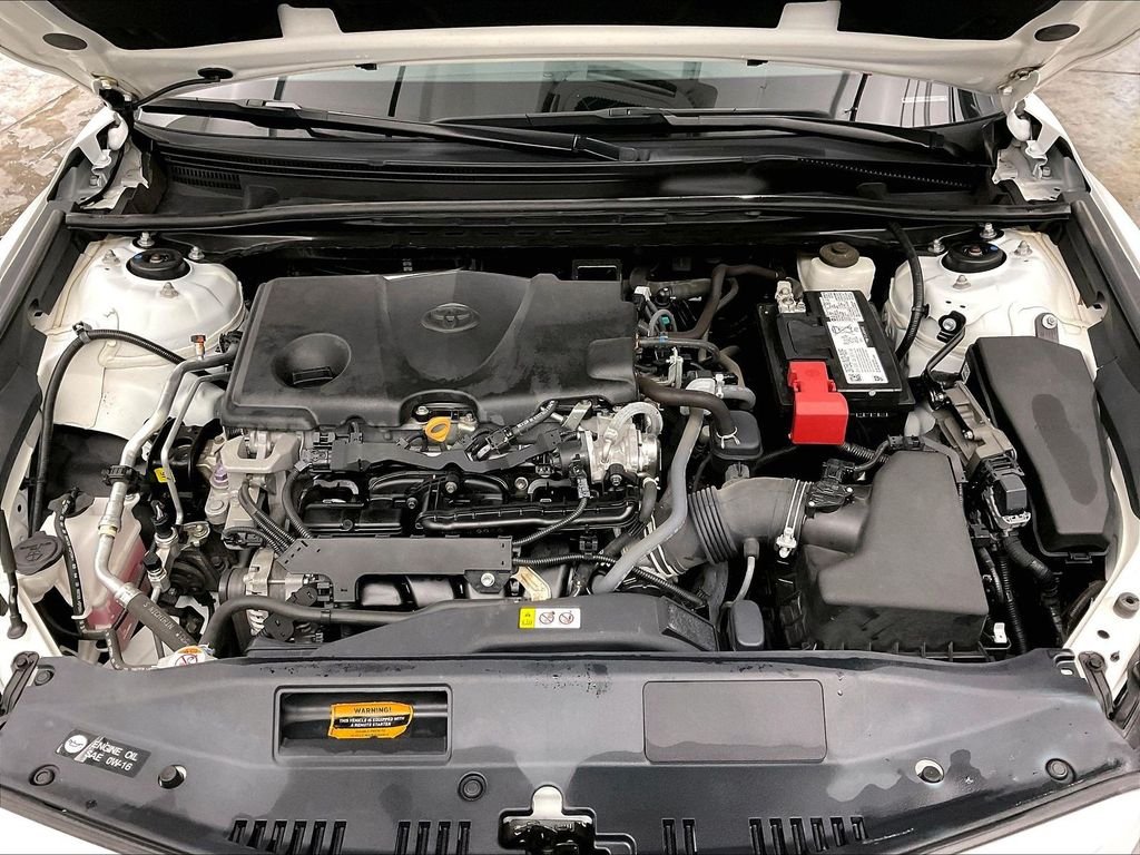 Used 2021 White Toyota SE Nightshade image 14