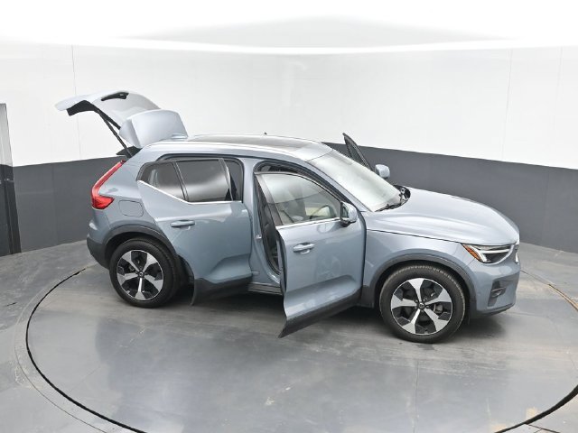 Used 2023  Volvo Ultimate image 44