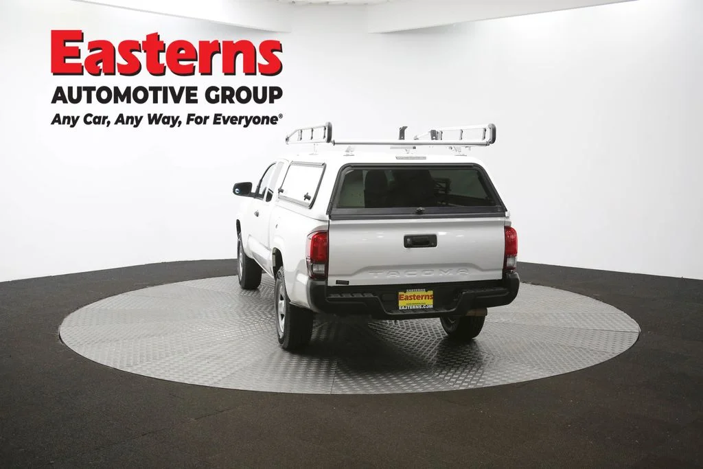 Used 2021 White Toyota SR image 33