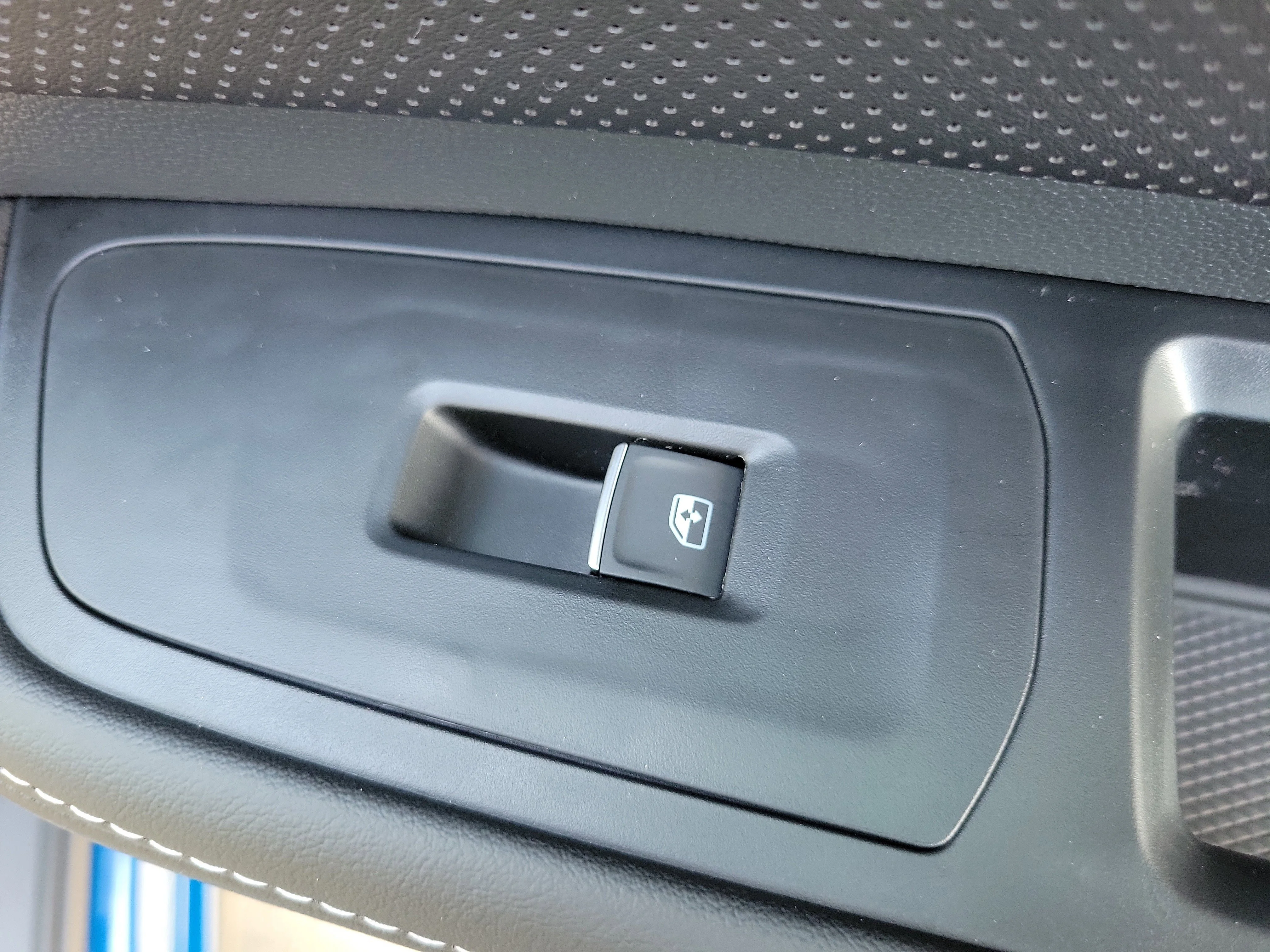 New 2026 Blue Volkswagen 2.0T SE w/Technology image 9