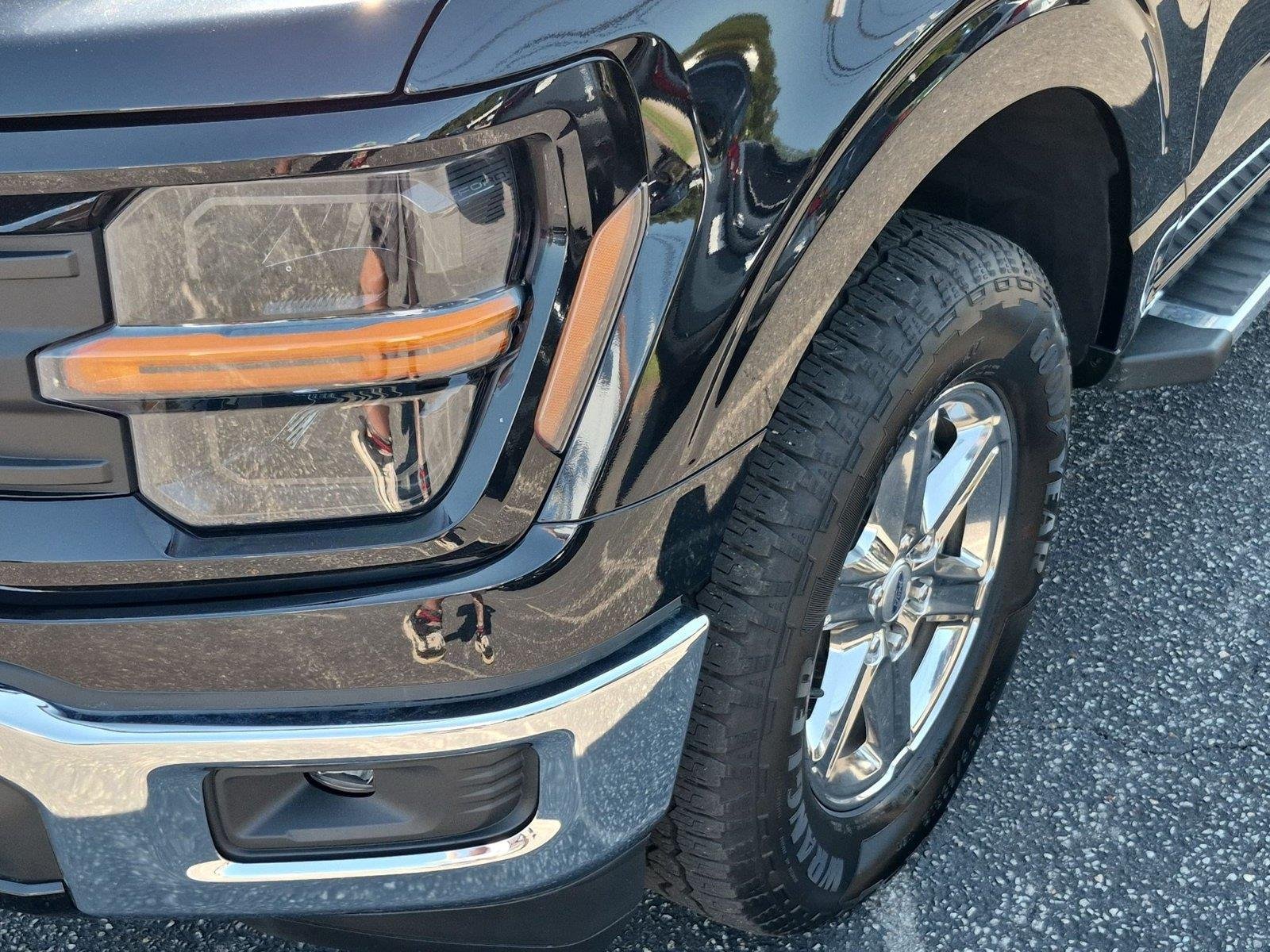 Used 2025  Ford XLT image 9