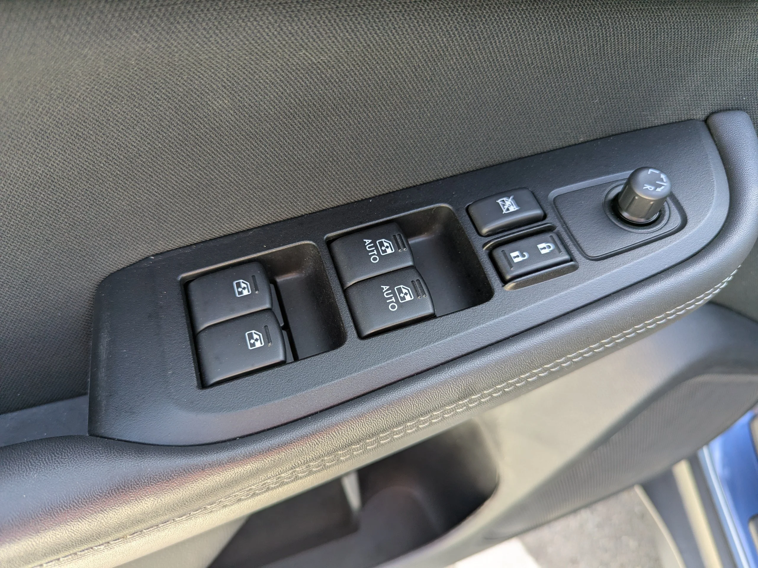 Used 2019 Abyss Blue Pearl Subaru Premium image 12