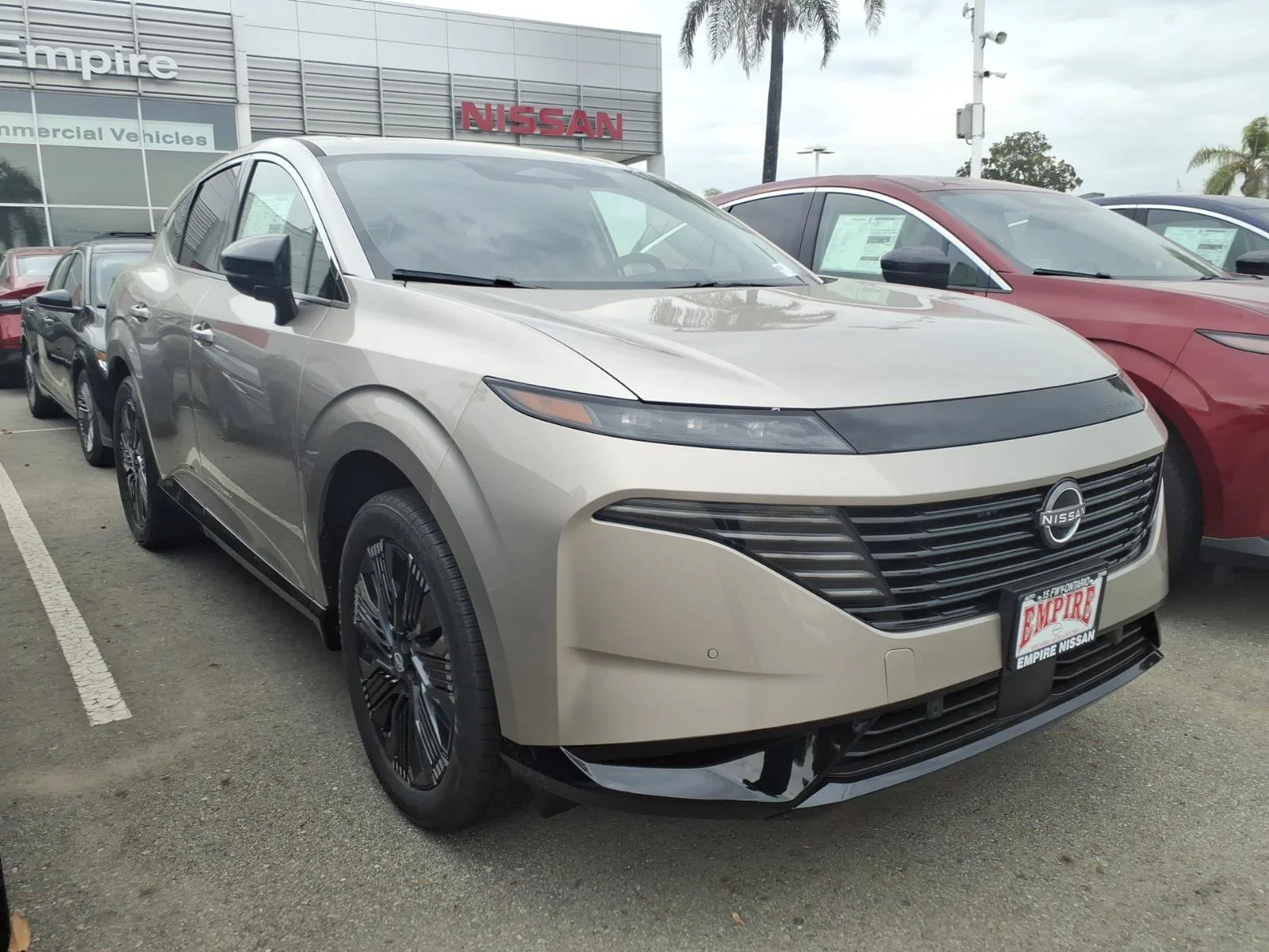 New 2026 Champagne Silver Metallic Nissan Platinum image 5