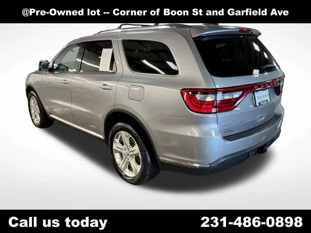 Used 2015 Silver Dodge Limited image 3